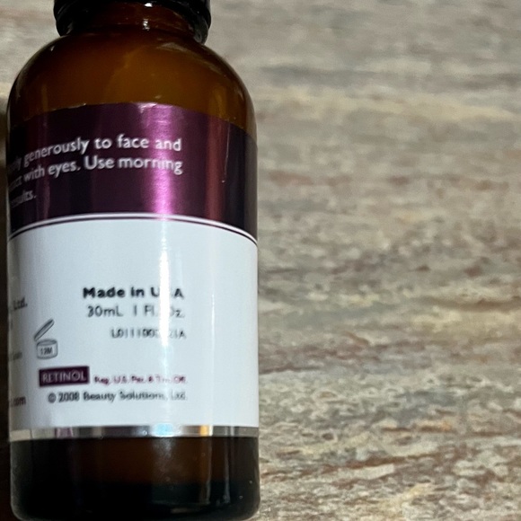 NIB Retinol anti-wrinkle intensive firming serum & Yves Rocher makeup removal - Picture 13 of 16